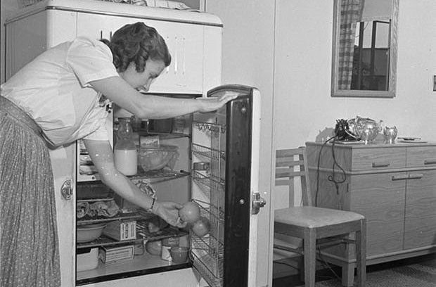 What Should You Save From Your Refrigerator When the Power Goes Out?