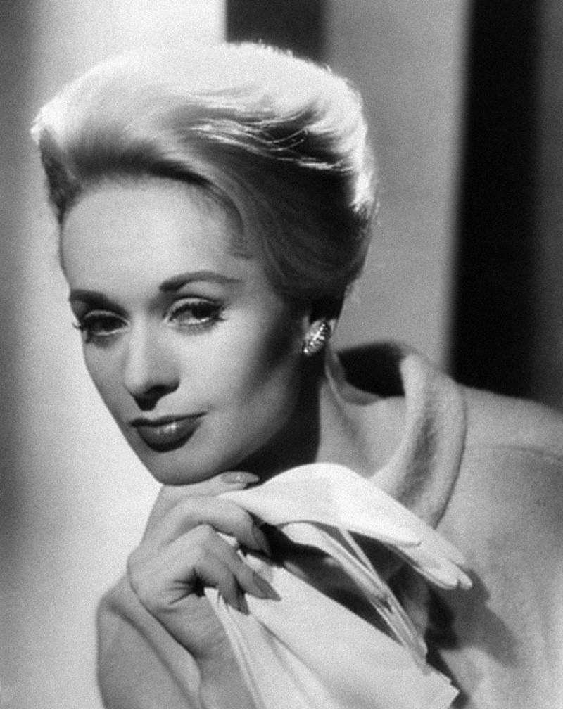 Tippi Hedren Keeps it Classy At VMFA