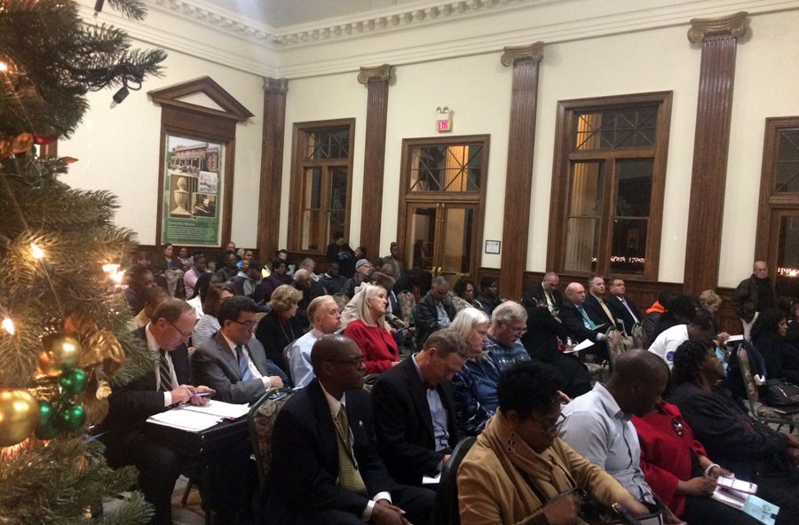 Petersburg Closes 2016 with Votes on the Mayoral System and Water Privatization