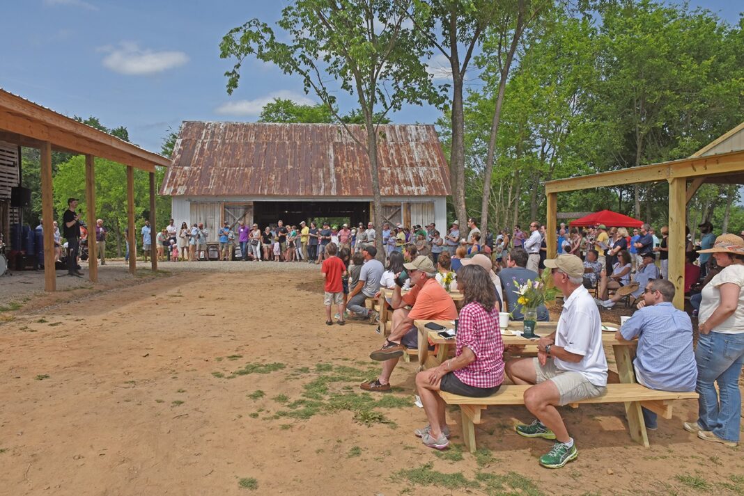 Shalom Farms Opens With Big Organic Plans