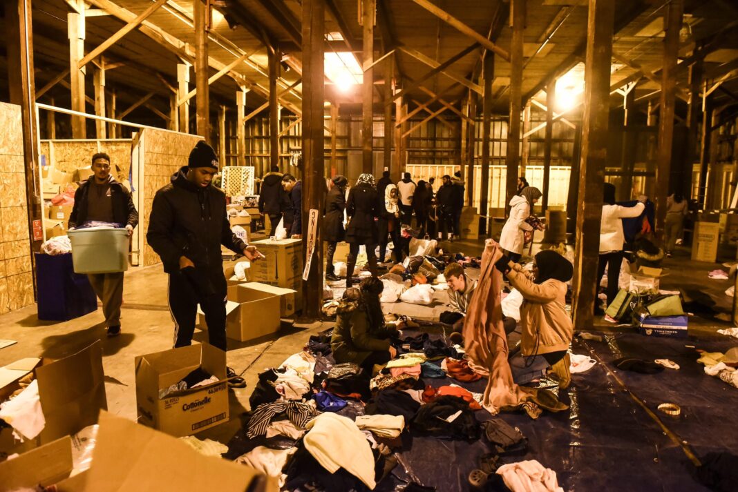 VCU Students Help Pack Medical Supplies for Syrian Refugee Camps