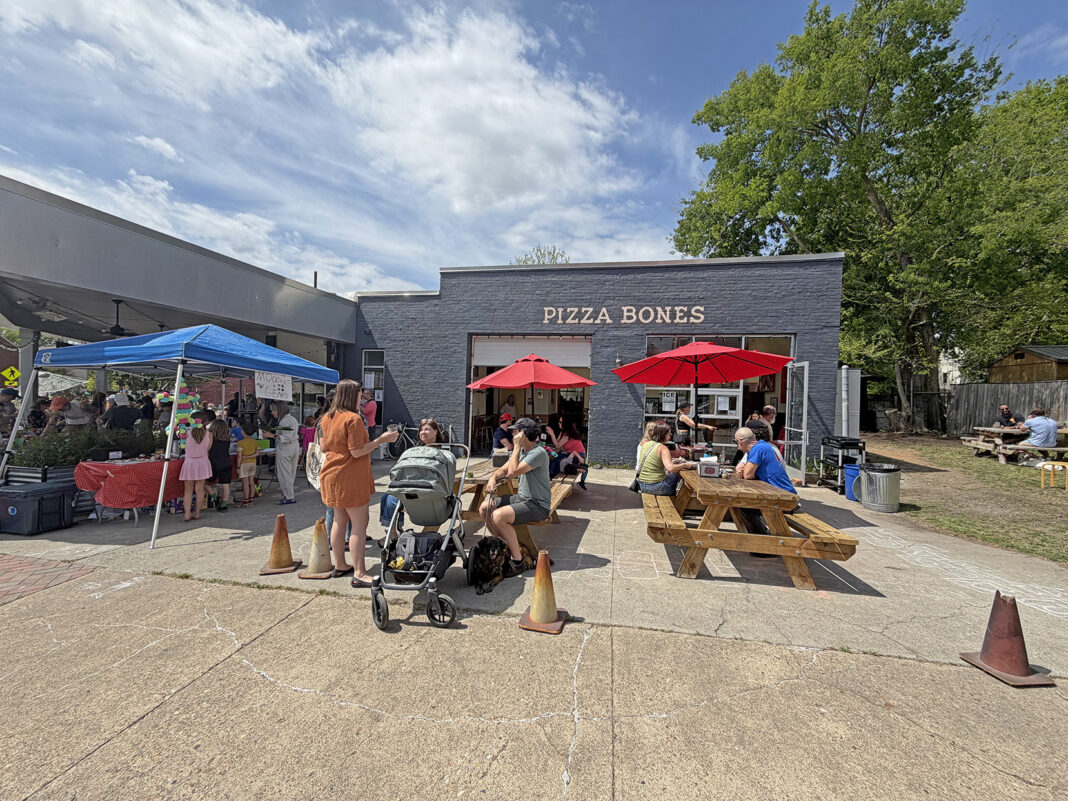 Plein Air Dining